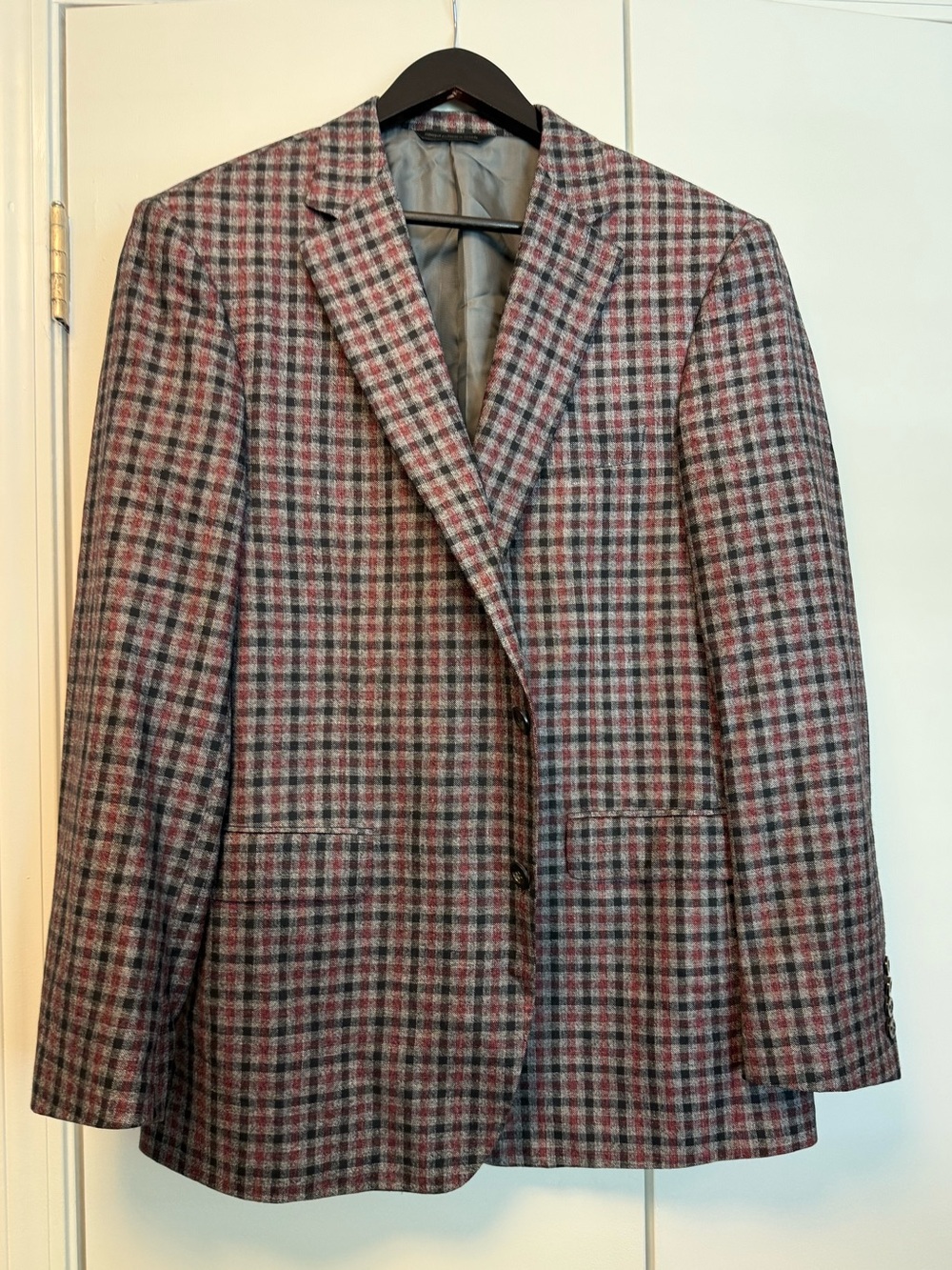 Saks Fifth Avenue Grey and Red Plaid Sport Coat